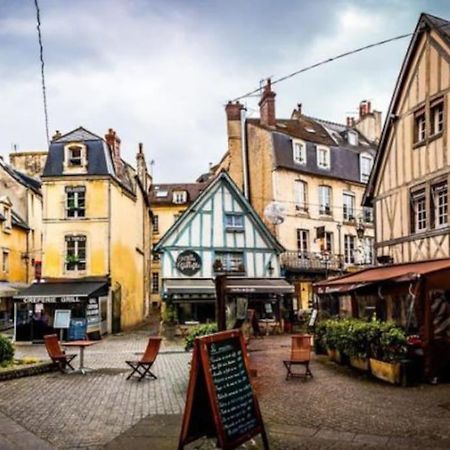 Appart 90M2 Lumineux, Centre, Vue Eglise Penchee カーン エクステリア 写真