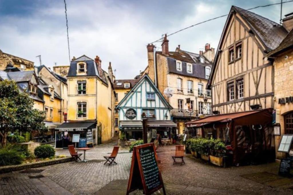 Appart 90M2 Lumineux, Centre, Vue Eglise Penchee カーン エクステリア 写真