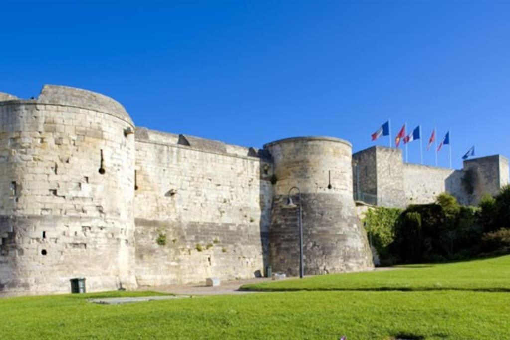 Appart 90M2 Lumineux, Centre, Vue Eglise Penchee カーン エクステリア 写真