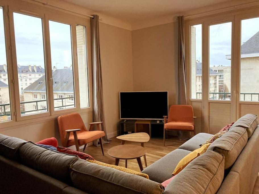 Appart 90M2 Lumineux, Centre, Vue Eglise Penchee カーン エクステリア 写真